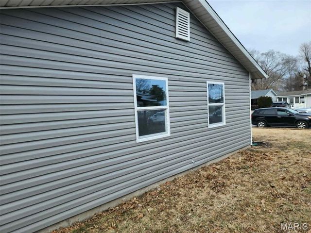 2200 Glen Drive, Granite City, IL 62040