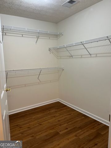 802 Village Place, Loganville, GA 30052