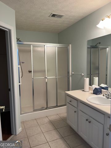 802 Village Place, Loganville, GA 30052