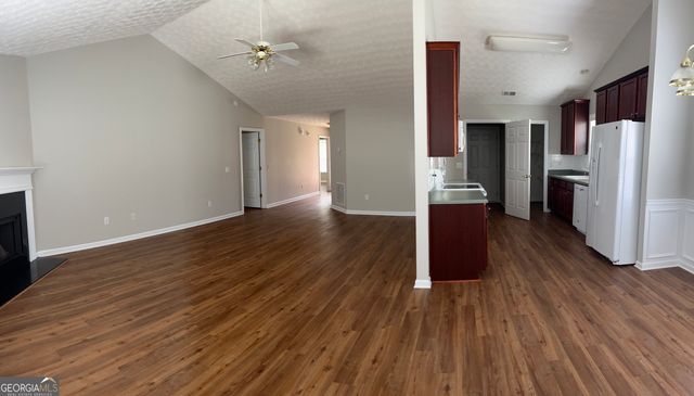 802 Village Place, Loganville, GA 30052