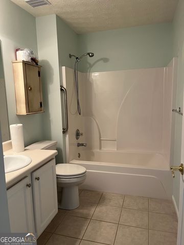 802 Village Place, Loganville, GA 30052