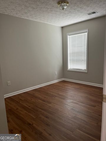 802 Village Place, Loganville, GA 30052