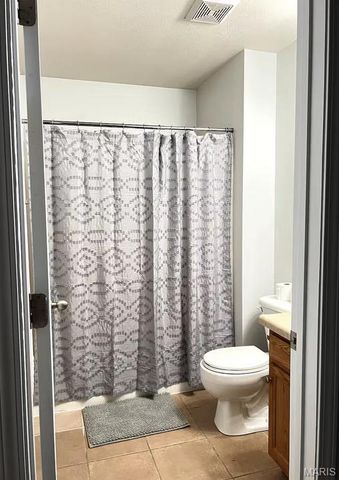 142 Hickory Ridge Drive, St Robert, MO 65584