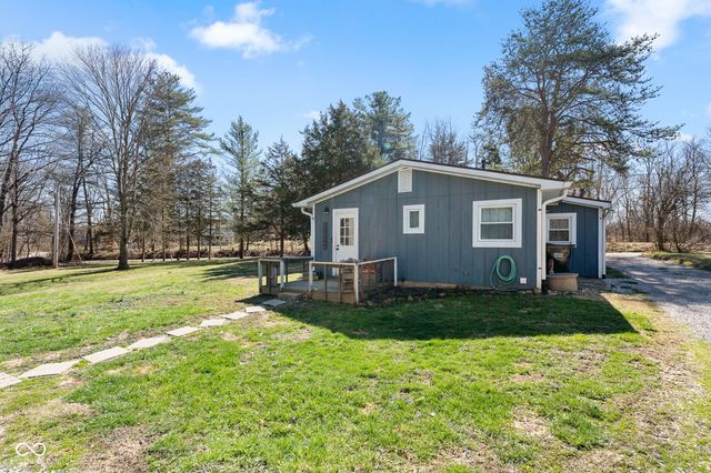 84 E Fruitdale Road, Morgantown, IN 46160