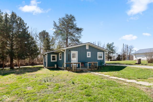 84 E Fruitdale Road, Morgantown, IN 46160