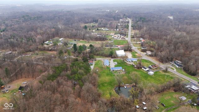 84 E Fruitdale Road, Morgantown, IN 46160