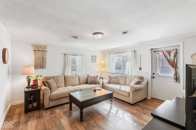 84 E Fruitdale Road, Morgantown, IN 46160