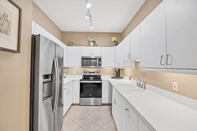 308 GONDOLA PARK DRIVE 308, Venice, FL 34292