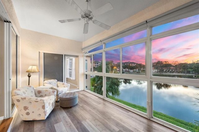 308 GONDOLA PARK DRIVE 308, Venice, FL 34292