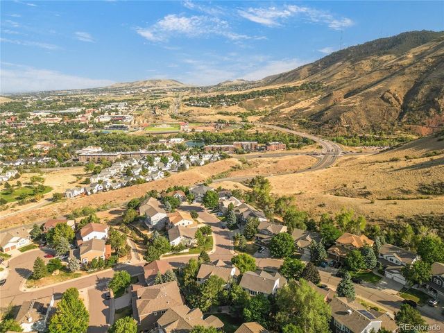 424 Canyon Point Cir, Golden, CO 80403