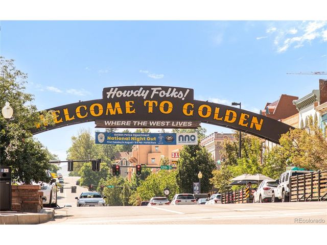 424 Canyon Point Cir, Golden, CO 80403