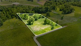 19049 Strawberry Plant Road, Fayetteville, AR 72704