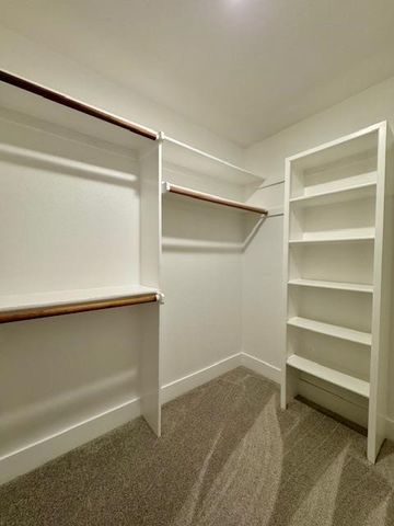 6 Basildon Drive, Bella Vista, AR 72715