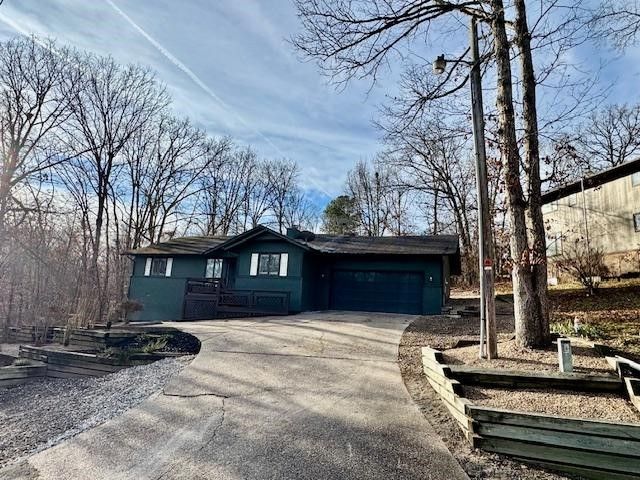 6 Basildon Drive, Bella Vista, AR 72715