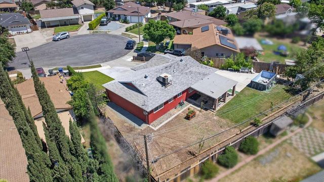 3097 W Sussex Way, Fresno, CA 93722