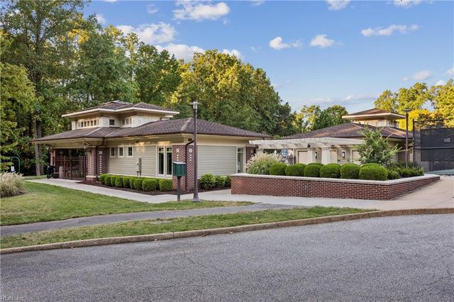 112 Barrett PL, Williamsburg, VA 23185