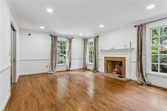 112 Barrett PL, Williamsburg, VA 23185