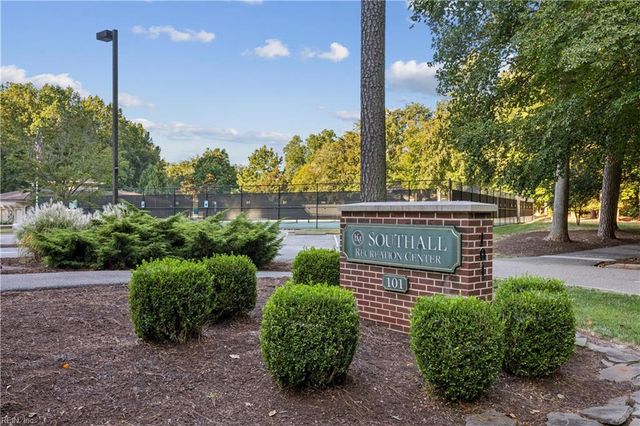 112 Barrett PL, Williamsburg, VA 23185