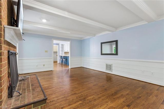 112 Barrett PL, Williamsburg, VA 23185