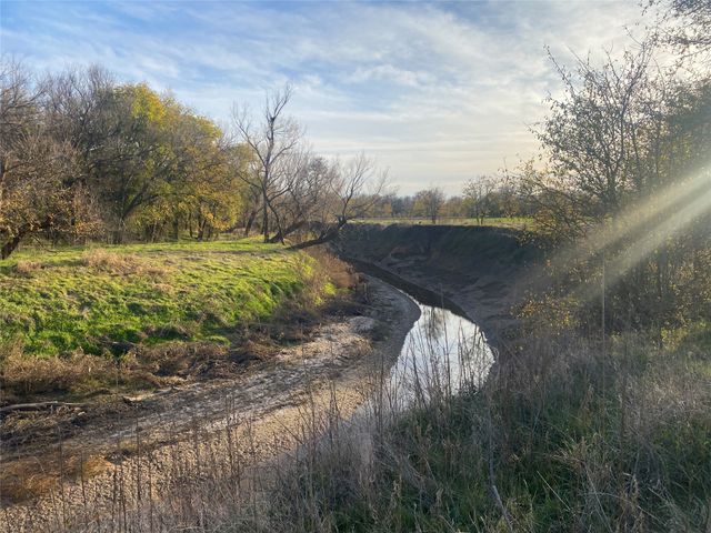 1251 CR 360, Gustine, TX 67455