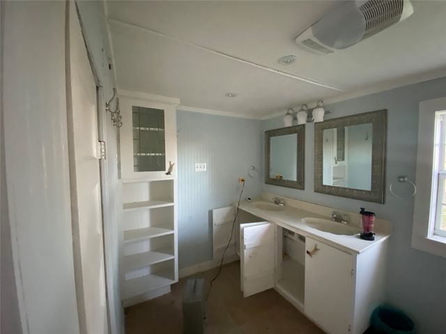 1251 CR 360, Gustine, TX 67455