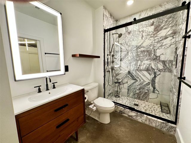 507 Sabine ST 1003, Austin, TX 78701