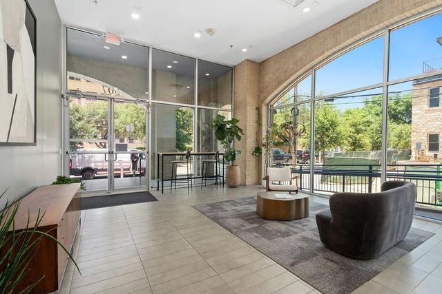 507 Sabine ST 1003, Austin, TX 78701