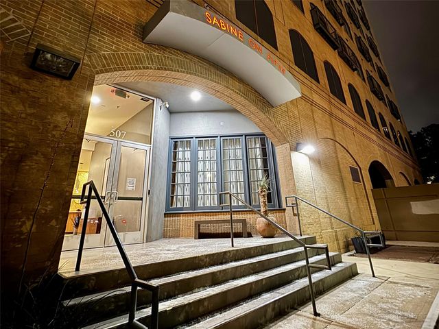 507 Sabine ST 1003, Austin, TX 78701