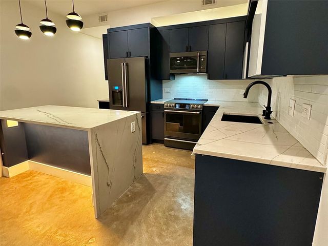 507 Sabine ST 1003, Austin, TX 78701