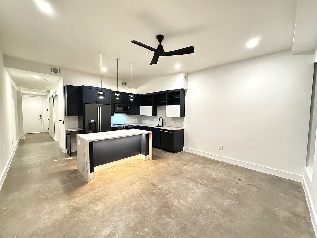 507 Sabine ST 1003, Austin, TX 78701