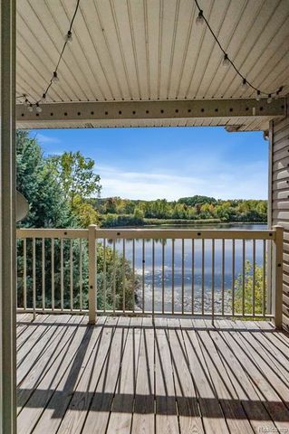 864 Amanda Lane, Pontiac, MI 48340