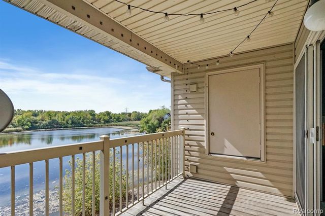 864 Amanda Lane, Pontiac, MI 48340