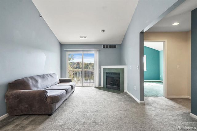 864 Amanda Lane, Pontiac, MI 48340