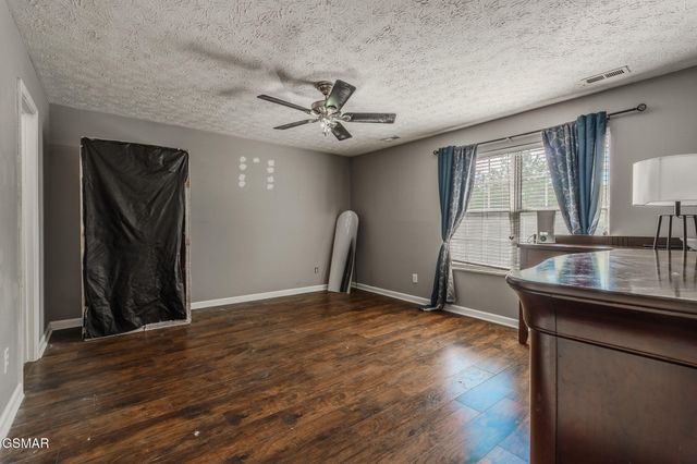 738 Colony Village Way, Knoxville, TN 37923