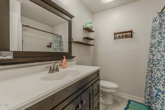 738 Colony Village Way, Knoxville, TN 37923