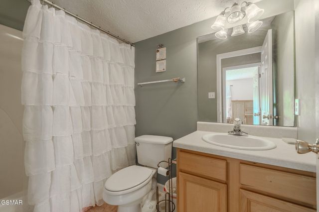 738 Colony Village Way, Knoxville, TN 37923