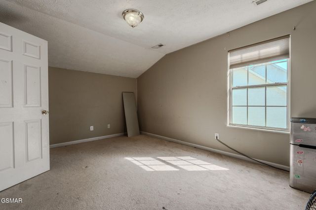 738 Colony Village Way, Knoxville, TN 37923