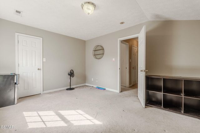 738 Colony Village Way, Knoxville, TN 37923