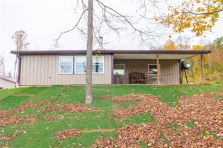 10524 Kleski Road, Uhrichsville, OH 44683