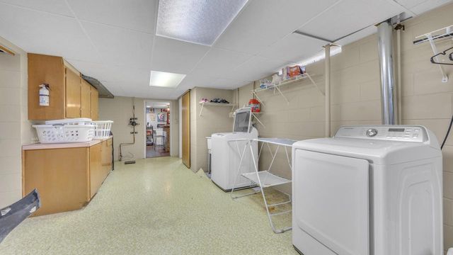 904 Mead AVENUE, Sheboygan, WI 53081