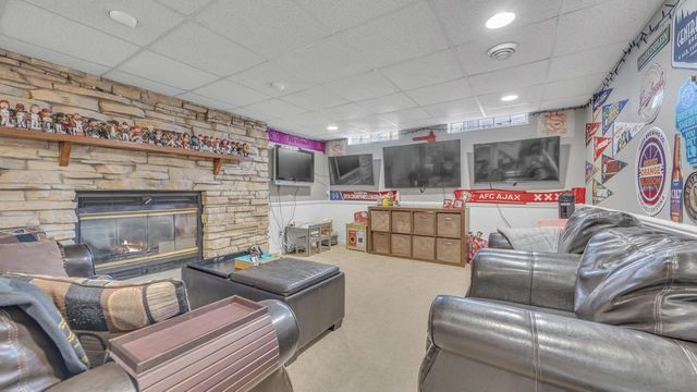 904 Mead AVENUE, Sheboygan, WI 53081