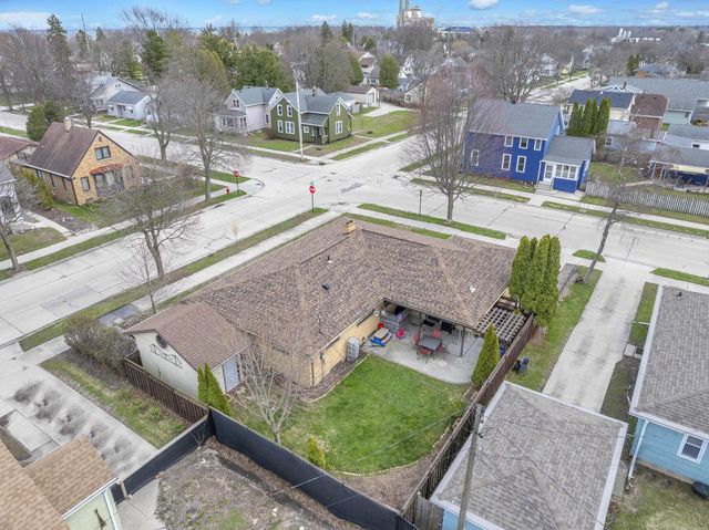 904 Mead AVENUE, Sheboygan, WI 53081