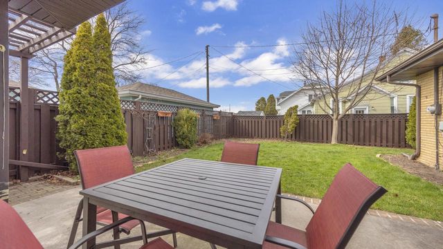904 Mead AVENUE, Sheboygan, WI 53081