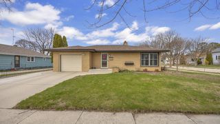 904 Mead AVENUE, Sheboygan, WI 53081