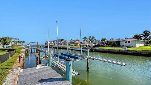 536 GUNWALE LANE, Longboat Key, FL 34228