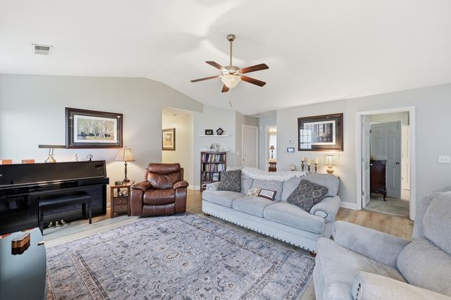 317 Steen Pass, Nicholasville, KY 40356