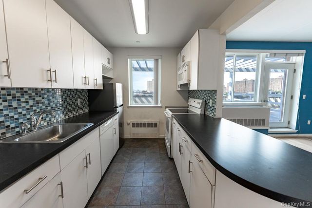 853 Macy Place 7E, Bronx, NY 10455
