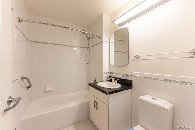 853 Macy Place 7E, Bronx, NY 10455