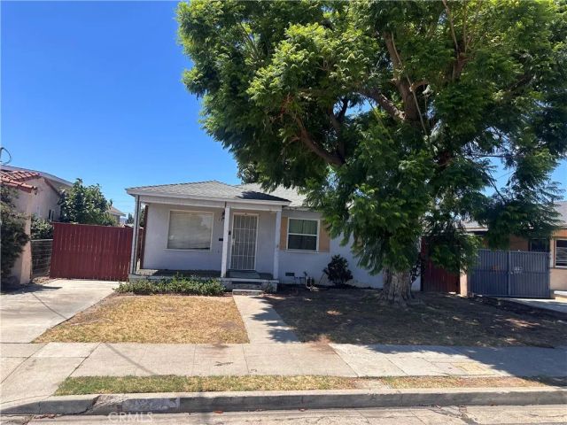 1727 N Neptune, Los Angeles, CA 90744