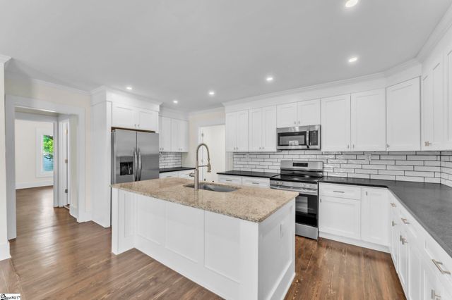 706 S 5th Street, Easley, SC 29640